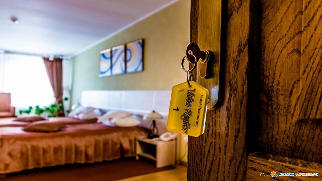 Hotel Valea Regilor Reghin Exterior foto