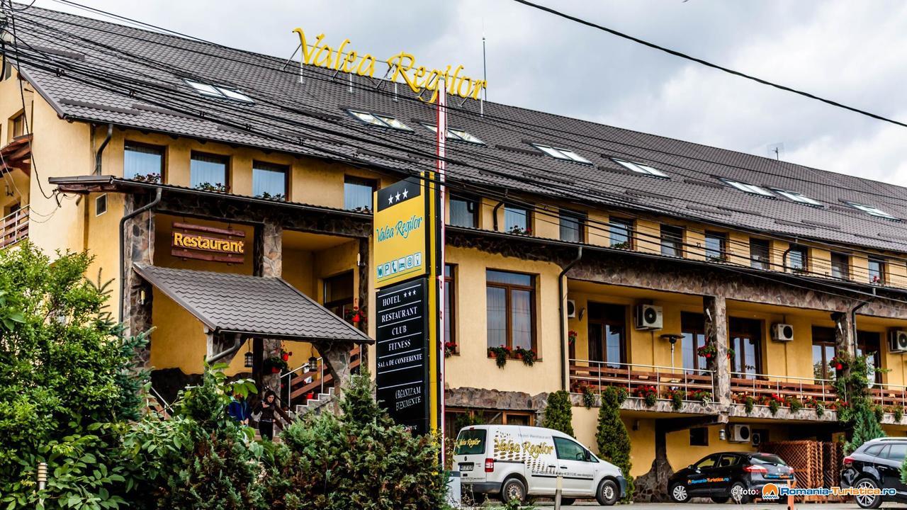 Hotel Valea Regilor Reghin Exterior foto